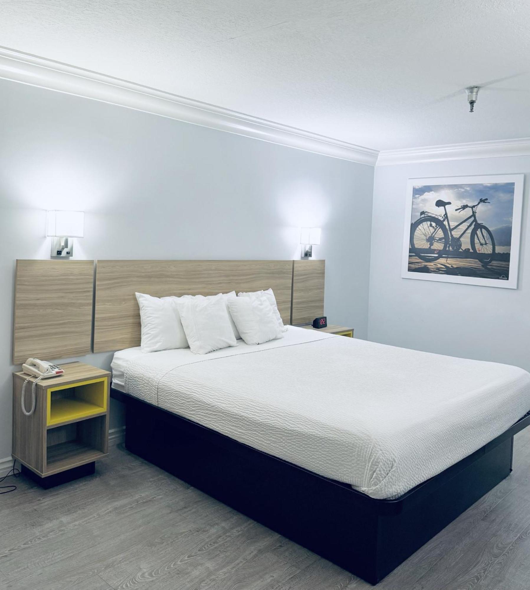 Days Inn By Wyndham Near City Of Hope Duarte Экстерьер фото